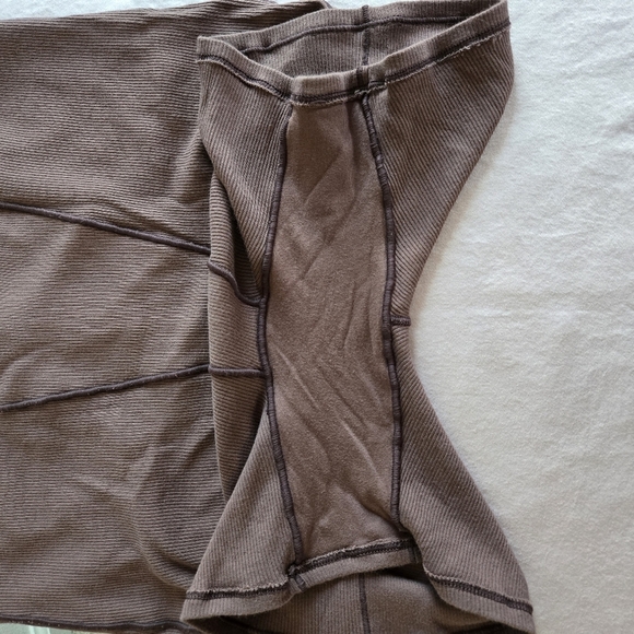 SKIMS Cotton Rib Boxers – Garnet (L) RARE! SOLD OUT! NWOT - Picture 7 of 7